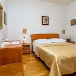 Olivera Apartment *