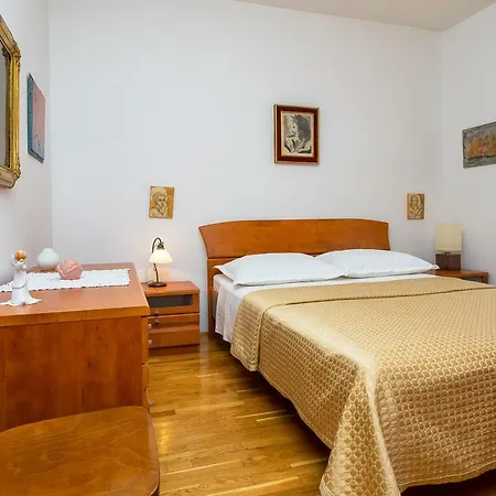 Olivera Appartement *