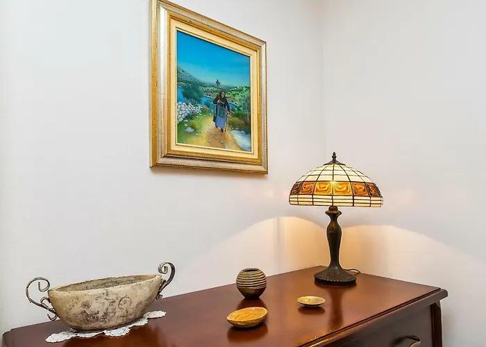 Olivera * Τρογκίρ